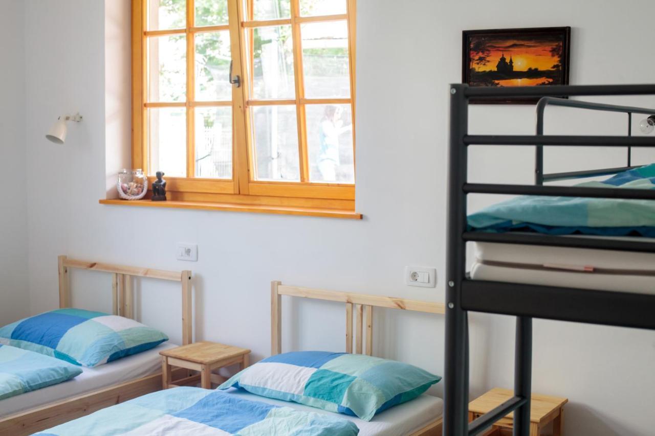 Mezica Bikeski Family Hotel, B&B, Apartaments, Rooms المظهر الخارجي الصورة