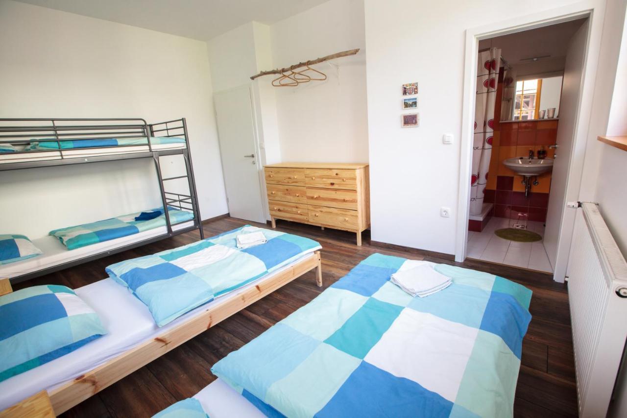 Mezica Bikeski Family Hotel, B&B, Apartaments, Rooms المظهر الخارجي الصورة