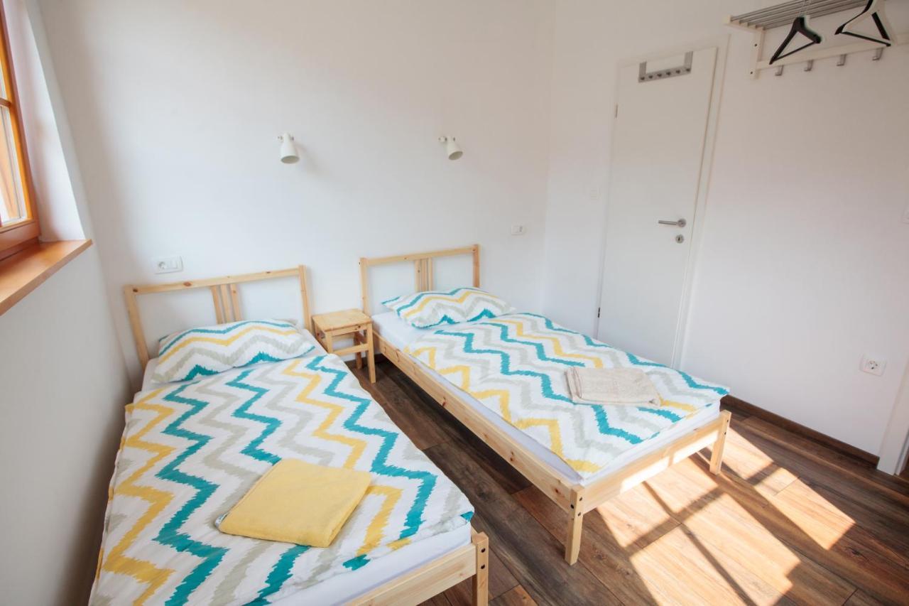 Mezica Bikeski Family Hotel, B&B, Apartaments, Rooms المظهر الخارجي الصورة