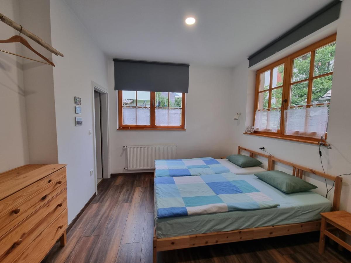 Mezica Bikeski Family Hotel, B&B, Apartaments, Rooms المظهر الخارجي الصورة