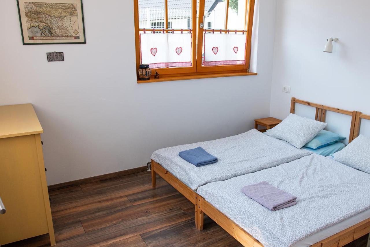 Mezica Bikeski Family Hotel, B&B, Apartaments, Rooms المظهر الخارجي الصورة